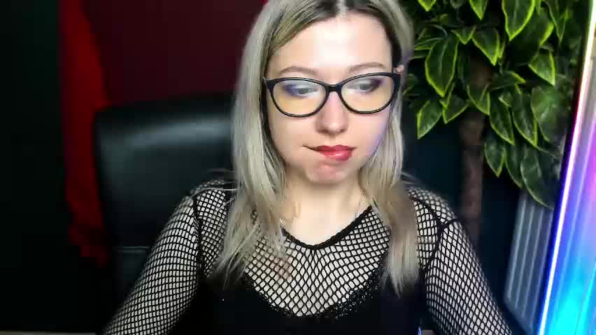 heidi_pleasure Adult Chat May 5, 2026