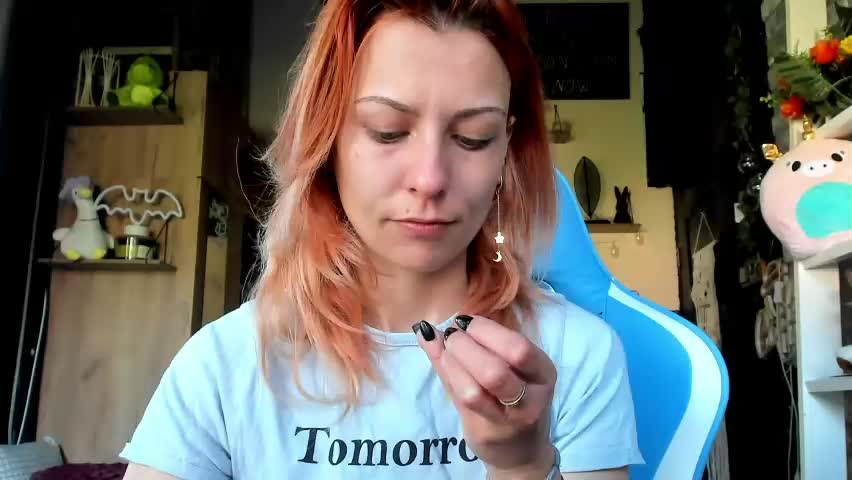 karoline121 Adult Chat May 5, 2026