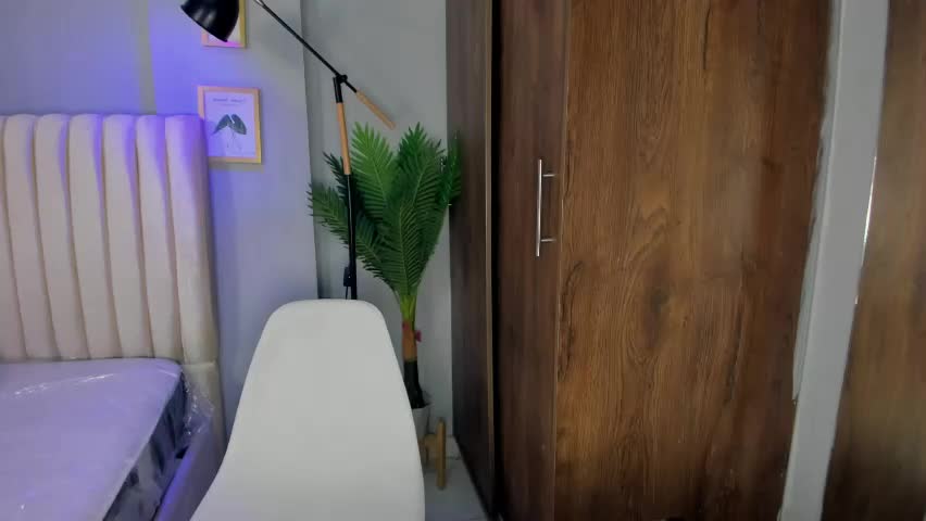 khate_smith Adult Chat May 4, 2026