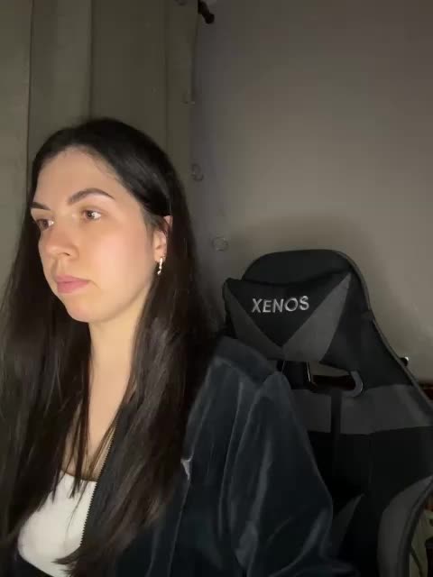 Vika19981 Adult Chat May 4, 2026