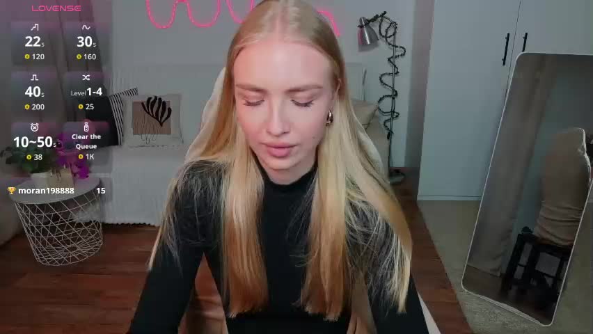 blonde_vibe Adult Chat May 4, 2026