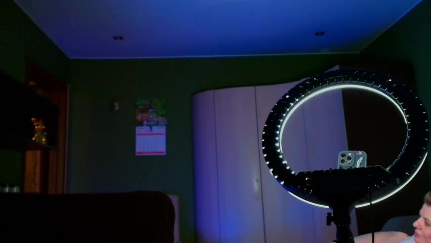 leona_tracie Adult Chat May 5, 2026