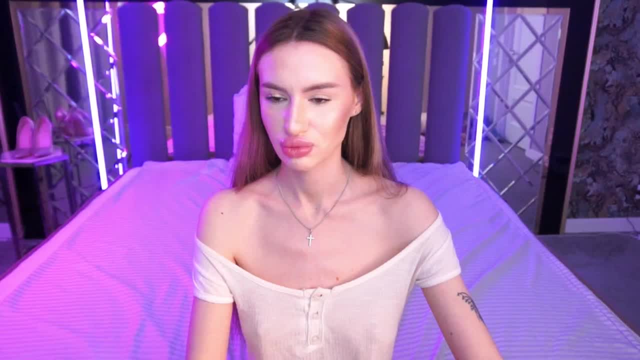 SnowWhiteee Adult Chat May 4, 2026