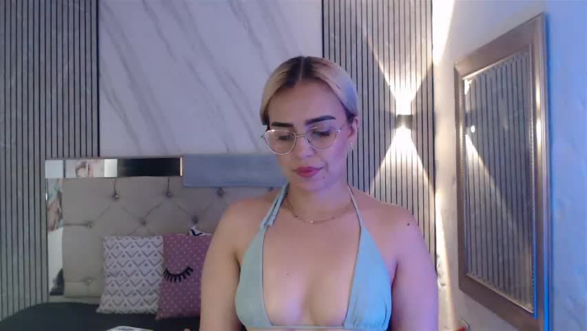 julieta__fox_ Adult Chat May 5, 2026