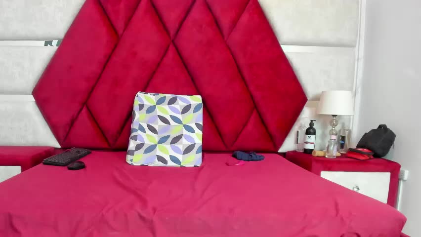 kity_spiderr Adult Chat May 5, 2026