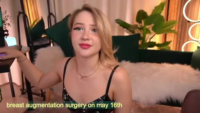 laurawifeness Adult Chat May 5, 2026