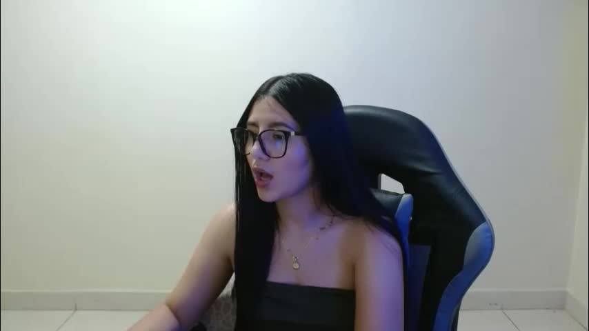 sahaliefox_ Adult Chat May 5, 2026