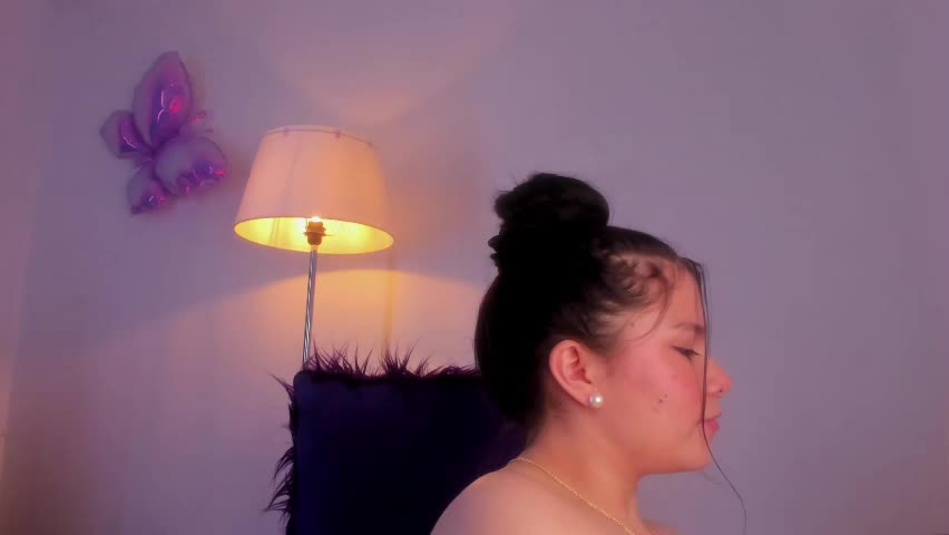 mia_moralez Adult Chat May 5, 2026