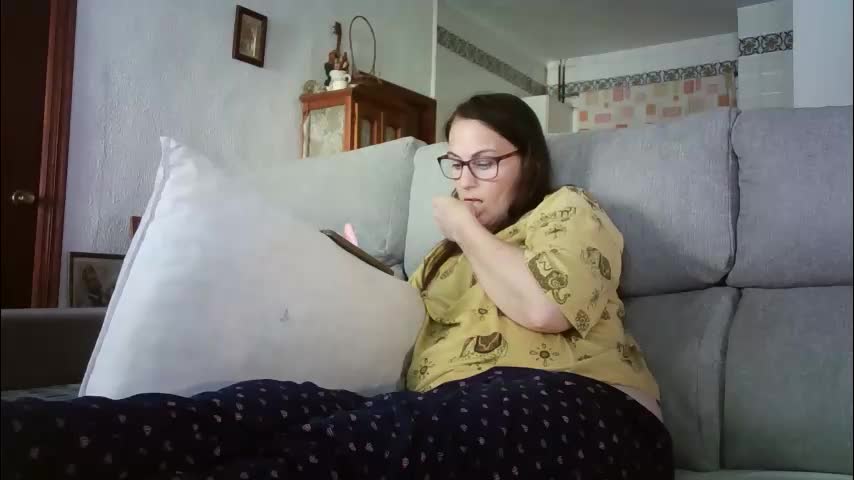 lolahueso Adult Chat May 5, 2026