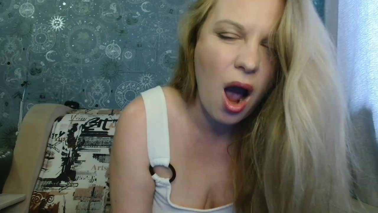 BlondeFox Adult Chat May 5, 2026