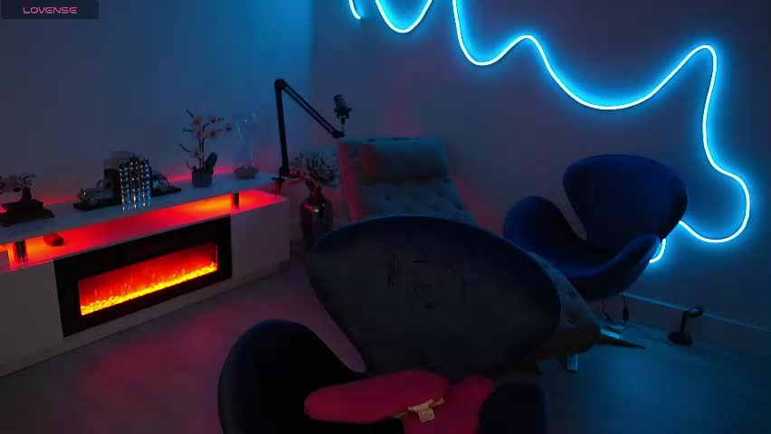 lilbeccaxo Adult Chat May 6, 2026
