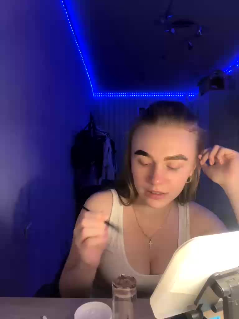 Melissashineee Adult Chat May 5, 2026