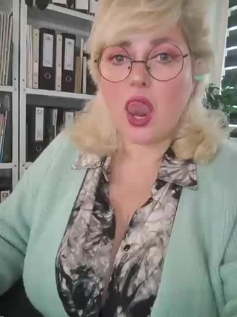 DANNA__ Adult Chat May 6, 2026