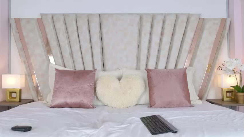little_janne_ Adult Chat May 5, 2026