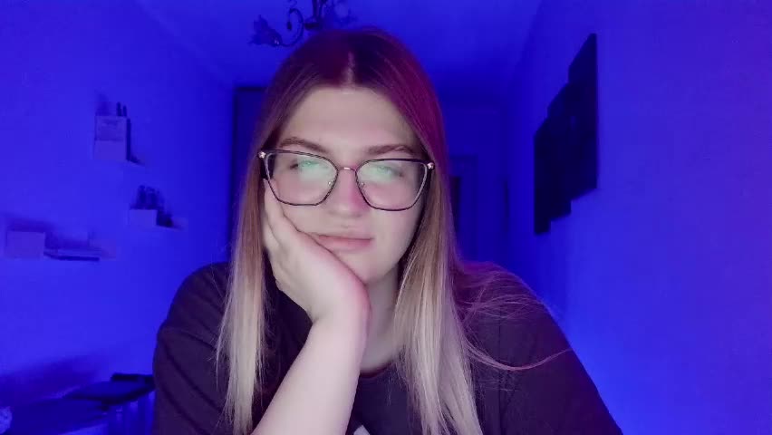 crystalblush01 Adult Chat May 6, 2026