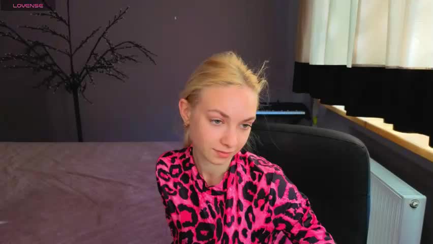 sonnysofia Adult Chat May 6, 2026