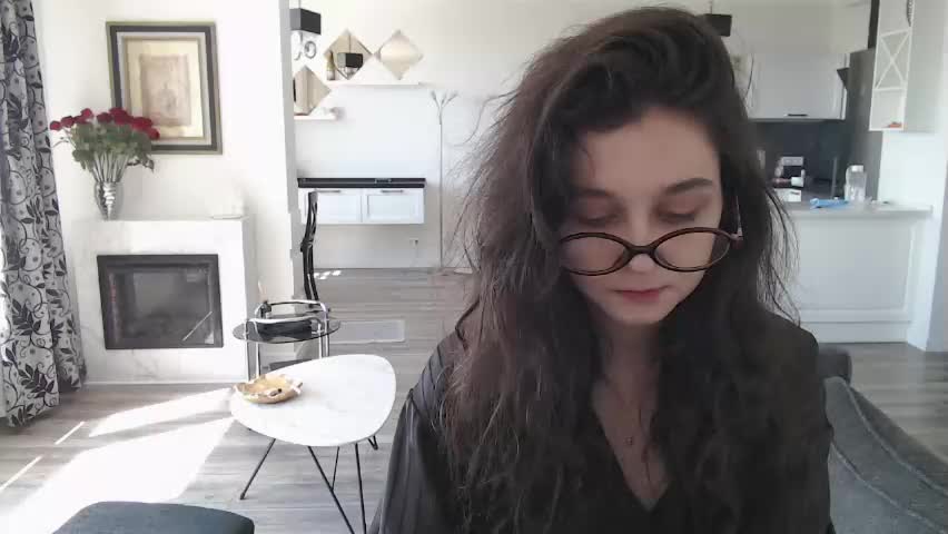 cute_lilia Adult Chat May 6, 2026