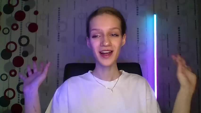 chrissy_joyful Adult Chat May 6, 2026