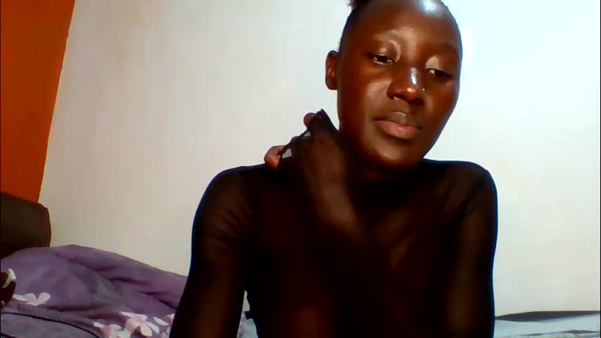 sexylucia5 Adult Chat May 6, 2026