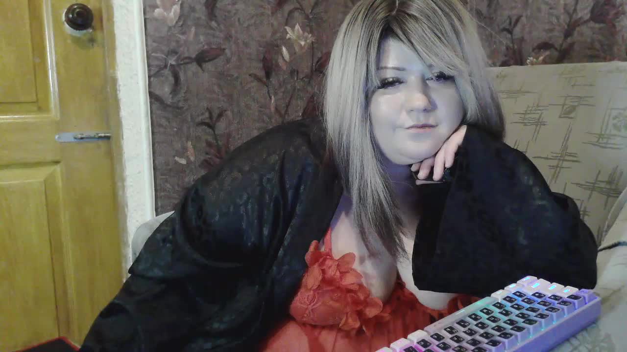 SanLuna Adult Chat May 6, 2026