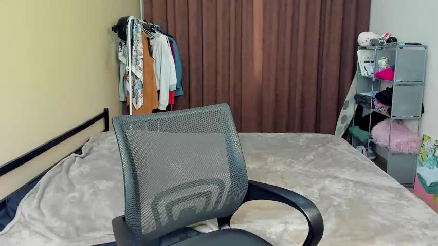 karolineneuer Adult Chat May 6, 2026
