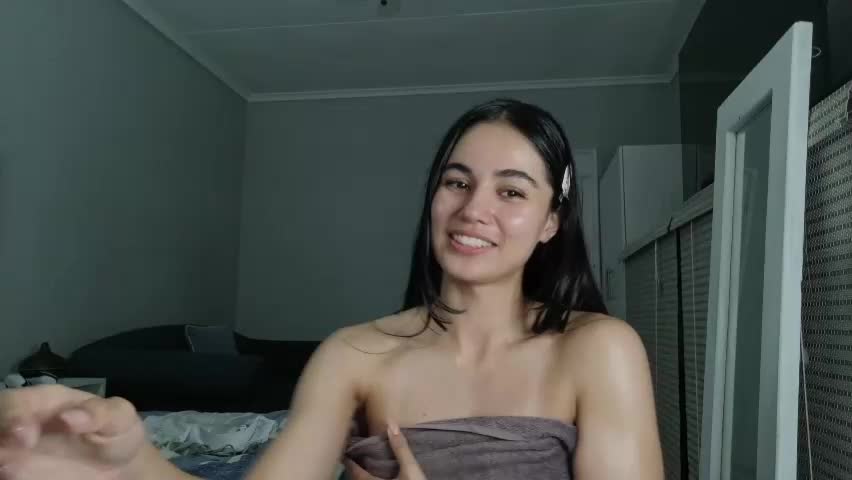 elarahayes Adult Chat May 6, 2026