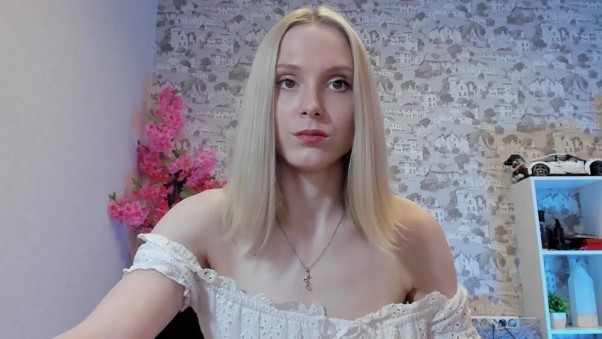 GinaGinaLove Adult Chat May 6, 2026
