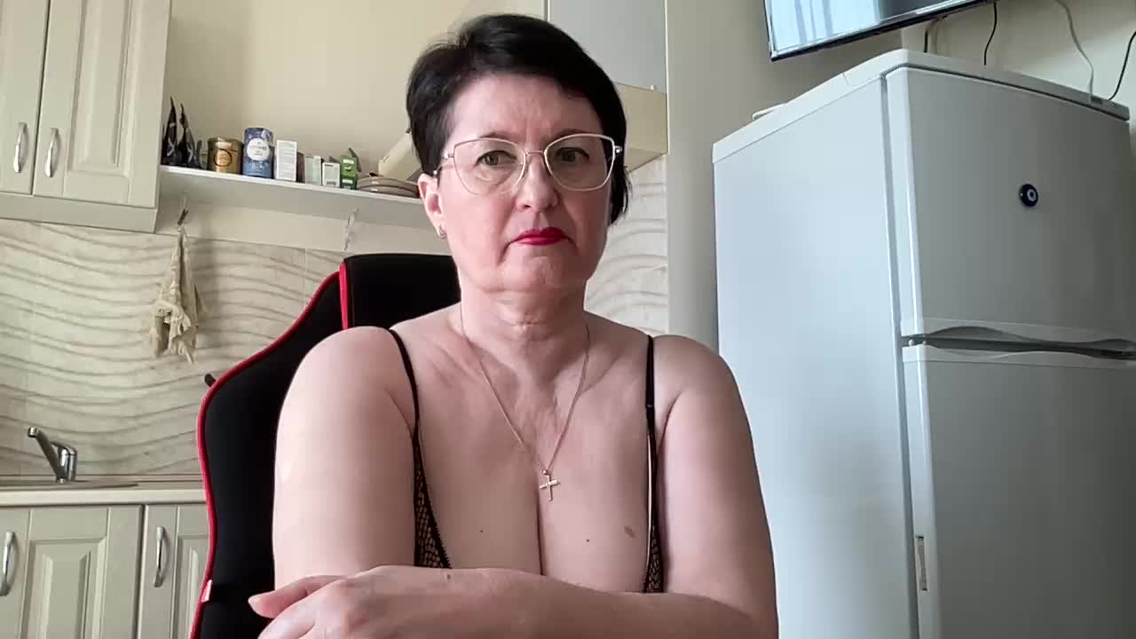 HotMilfPussy Adult Chat May 6, 2026