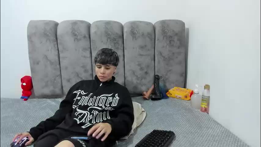 bruno_cruz Adult Chat May 6, 2026