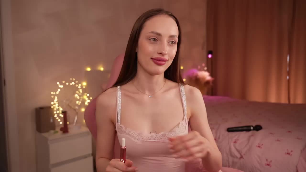 MilaLuxury Adult Chat May 6, 2026