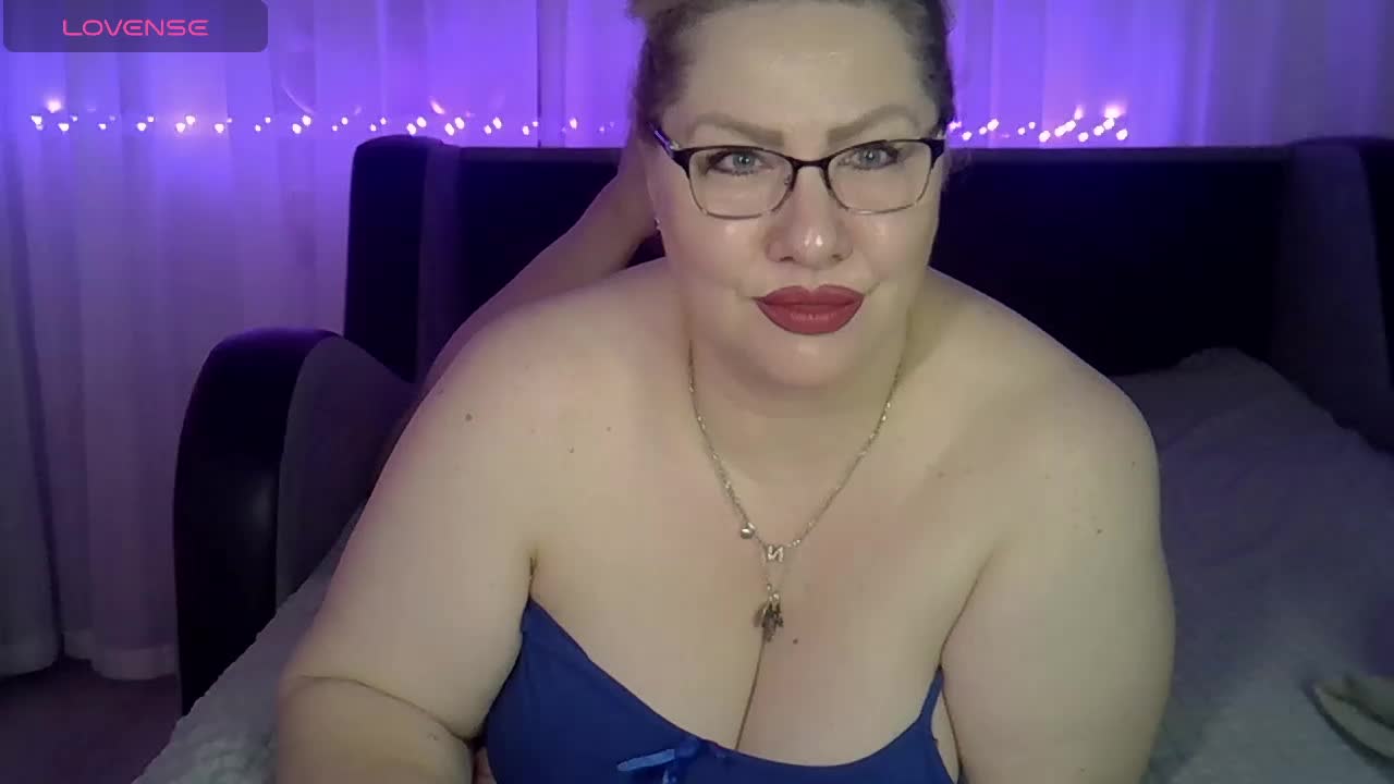 AngelinaGlam Adult Chat May 7, 2026