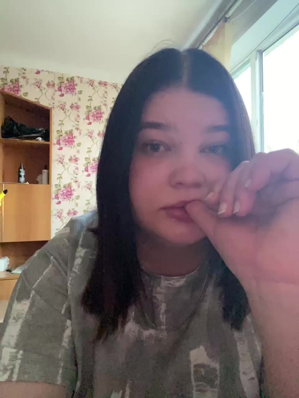 Annyshka-1 Adult Chat May 7, 2026