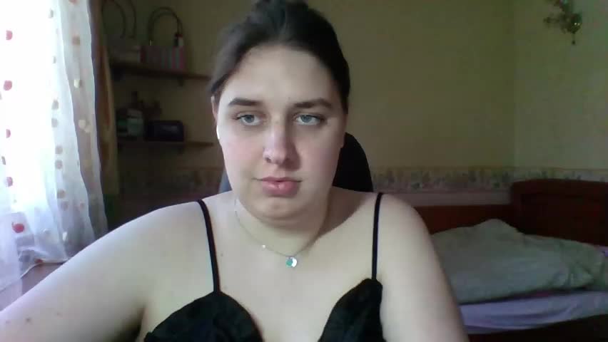 hess_luna_ Adult Chat May 6, 2026