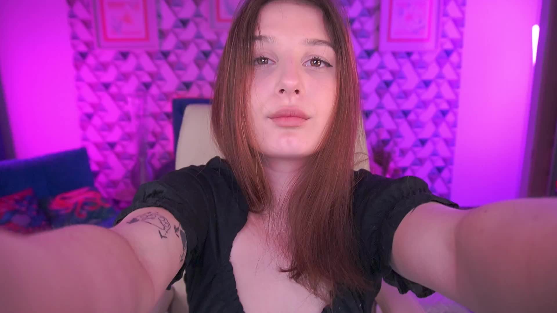VikVikLove Adult Chat May 6, 2026