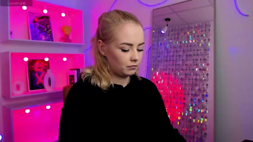 stephanie_sea Adult Chat May 7, 2026