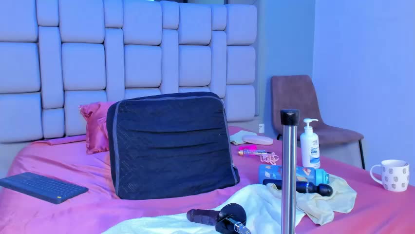 laraebony_ Adult Chat May 7, 2026