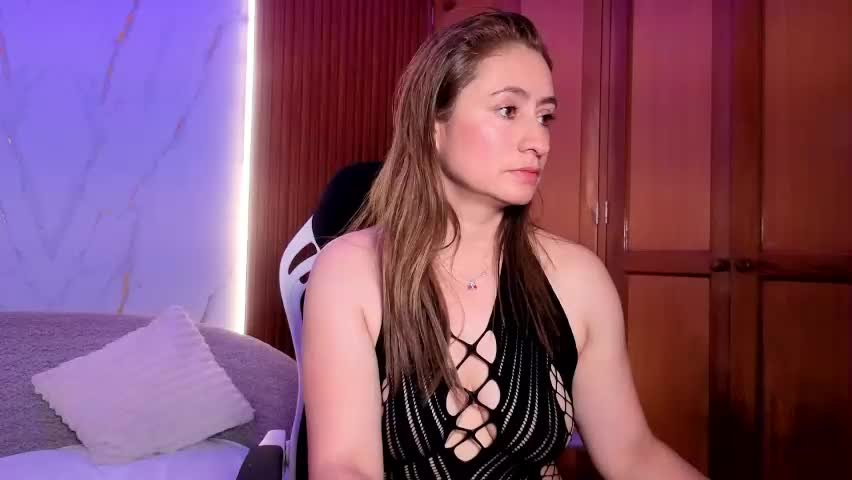 kelly_gracee Adult Chat May 7, 2026