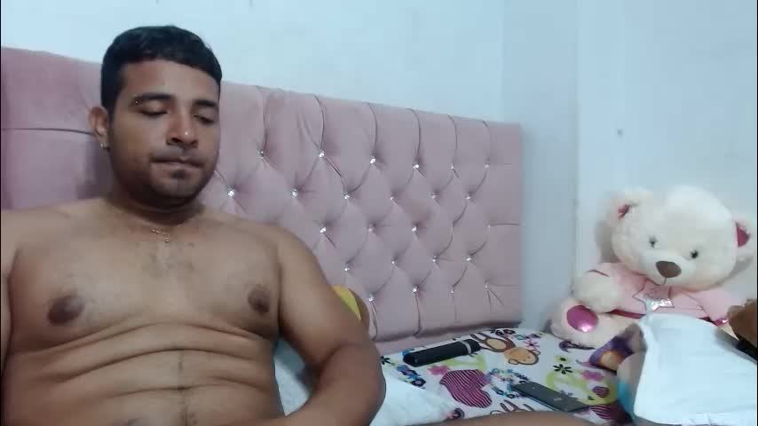 ccamilo_ Adult Chat May 7, 2026