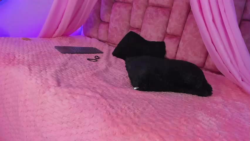 scarletmonroee_ Adult Chat May 7, 2026