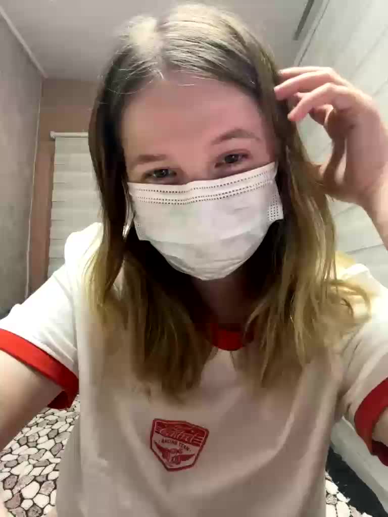 Hollymollylove Adult Chat May 7, 2026