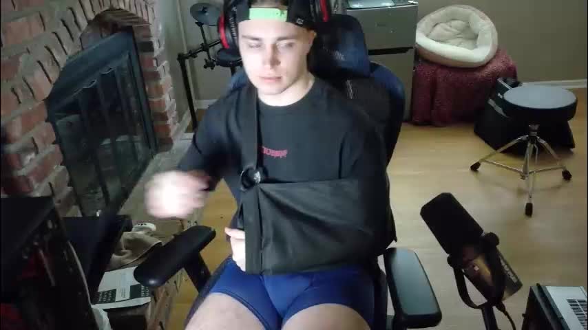 bubblebuttbdn Adult Chat May 7, 2026
