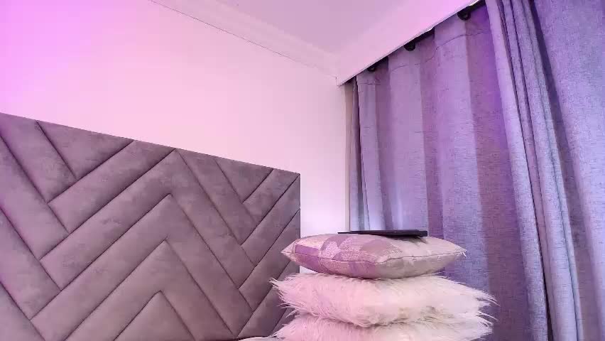 luna_queen7 Adult Chat May 7, 2026