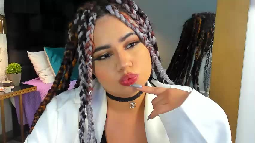 nicole_croft Adult Chat May 7, 2026