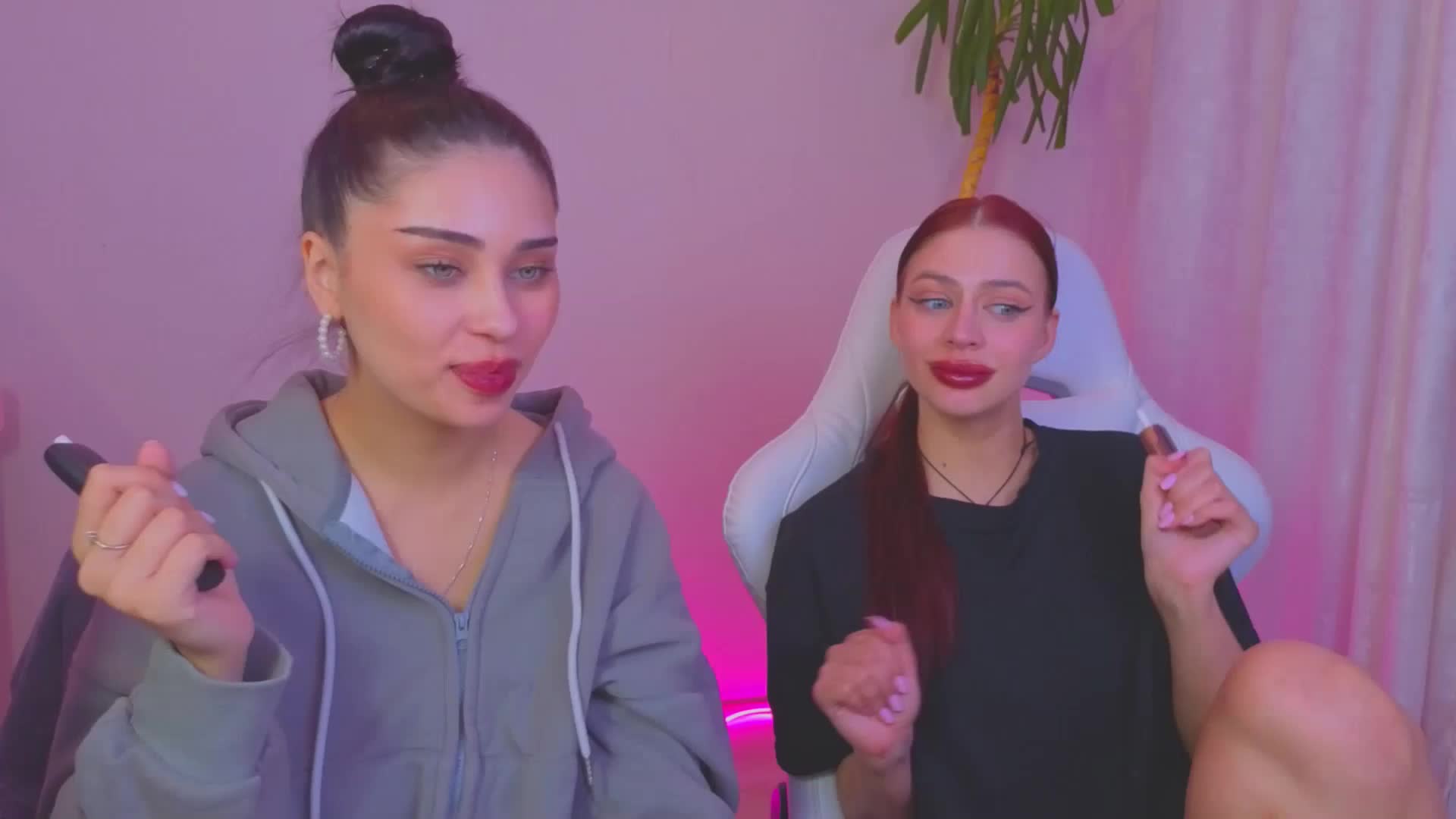 Lizarttt Adult Chat May 7, 2026