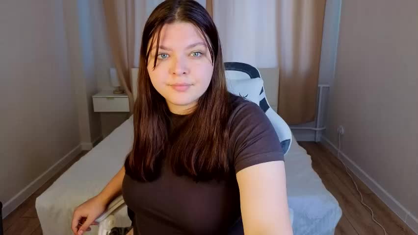 evelyne_loo Adult Chat May 7, 2026