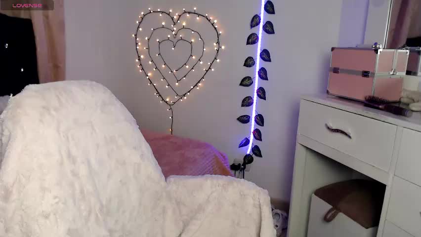 sweet_hannaah Adult Chat May 8, 2026
