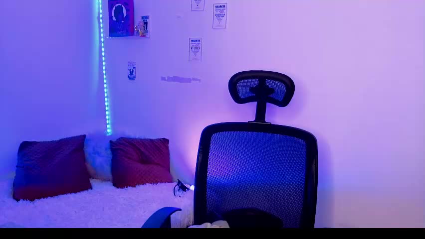 emily_lindey_ Adult Chat May 8, 2026
