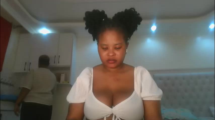 queen_kikih Adult Chat May 8, 2026