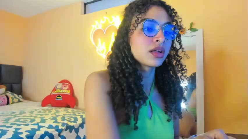 keniia_riizz Adult Chat May 8, 2026