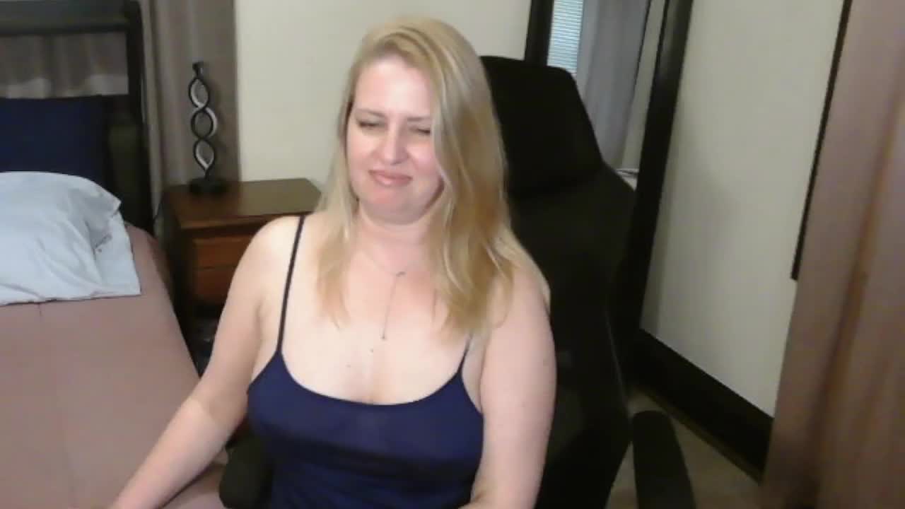 Holliekate Adult Chat May 8, 2026